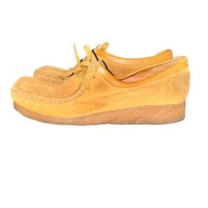 Clarks Wallabee Chukka Boots Women's Size 9.5 M Tan Suede Leather Low Top Shoes